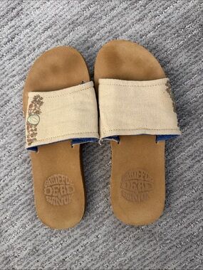 Grateful Dead x Sanuk Beige Canvas Slide Sandals with Floral Accent